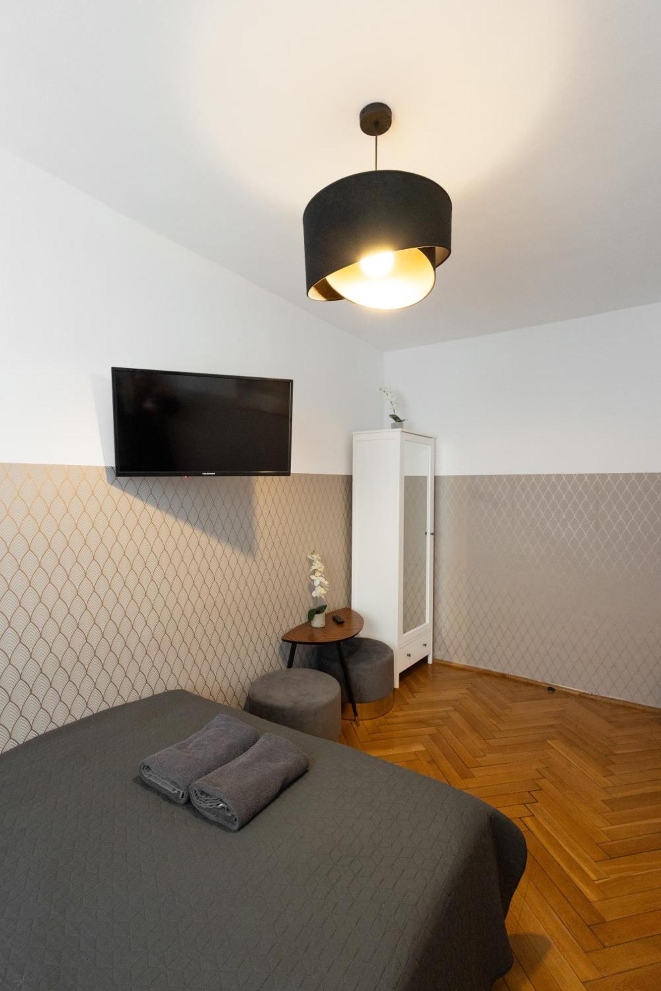 Clicktheflat Zurawia Street Apart Rooms وارسو المظهر الخارجي الصورة