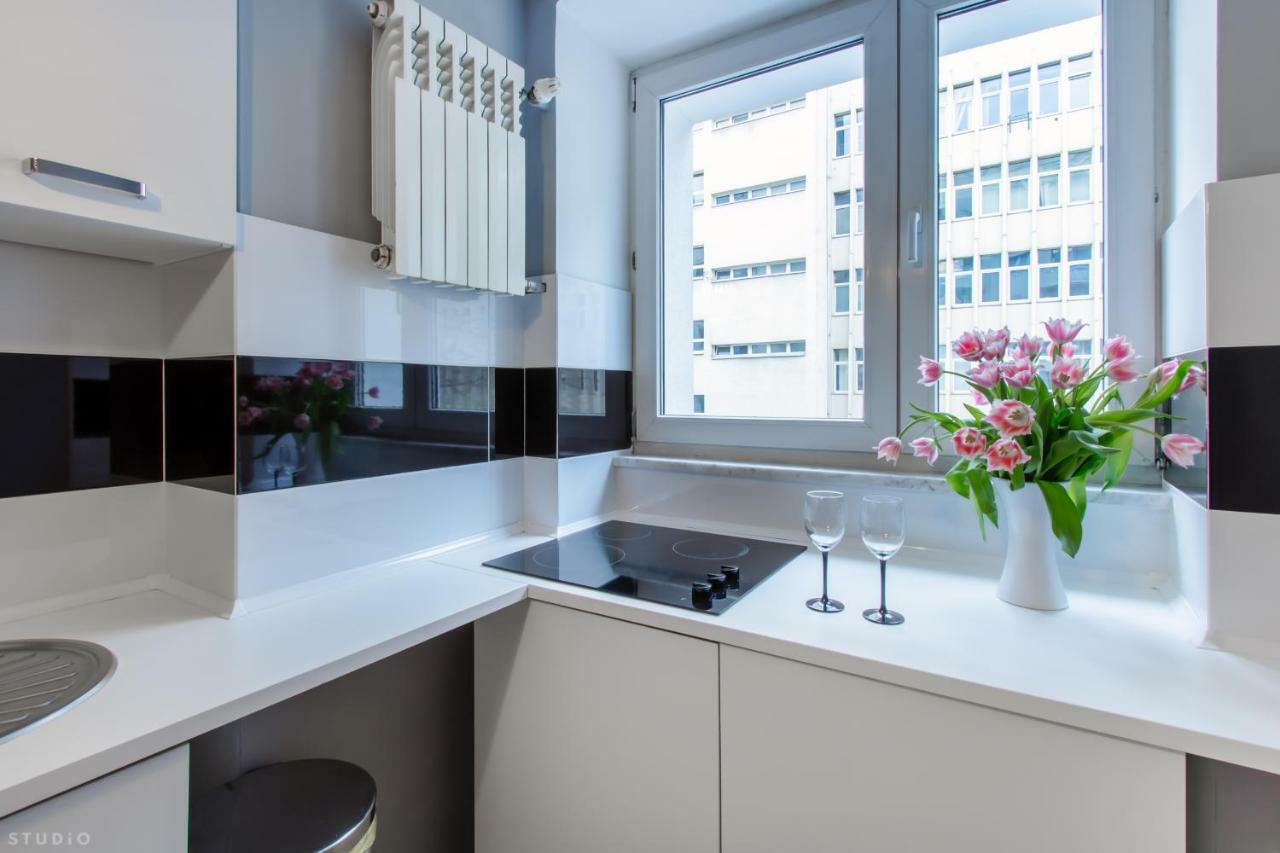 Clicktheflat Zurawia Street Apart Rooms وارسو المظهر الخارجي الصورة