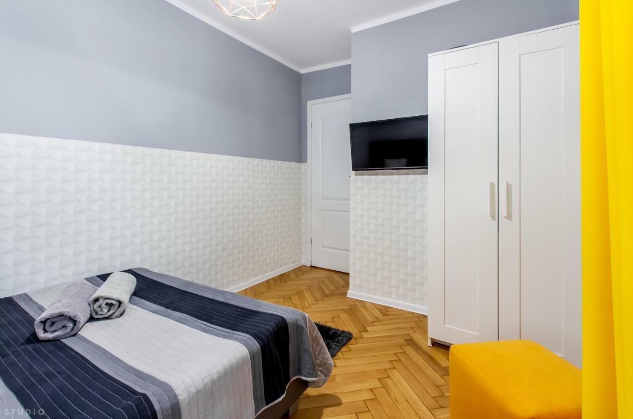 Clicktheflat Zurawia Street Apart Rooms وارسو المظهر الخارجي الصورة